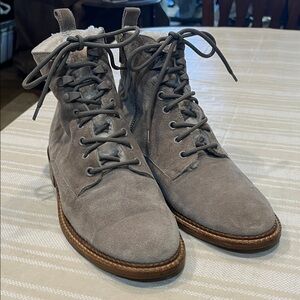 Vince Cabria Taupe Water Resistant Suede Lug Boot size 8.5 women’s